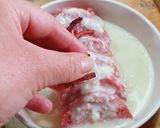 Foto del passaggio 9 della ricetta Gnocchi alla Romana alla barbabietola con crema di pecorino, speck croccante e salicornia