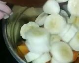 A picture of step 1 of Papaya smoothie.