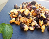 Foto del paso 3 de la receta: Crumble con arándanos