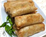 Foto langkah ke 5 dari resep Lumpia goreng ayam dan sayur.