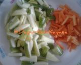 Foto langkah ke 1 dari resep 97 Timun Wortel Telur Puyuh Bumbu Acar Kuning.