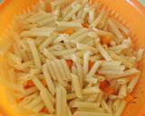 Foto del paso 5 de la receta Macarrones con zanahoria, cherrys y queso emmental fundido