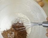 A picture of step 3 of Banana cake.
