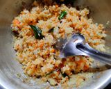 A picture of step 4 of Idly upma.