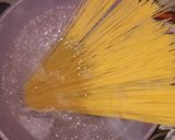 Foto langkah ke 1 dari resep 526. Spaghetti Aglio E Olio.