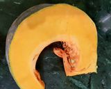 A picture of step 2 of Pumpkin flower cutlets.