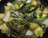 Foto del paso 5 de la receta: Salsa cremosa de chile poblano, jalapeño y habanero