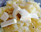 Foto del paso 2 de la receta: Parmentier de ajo negro