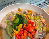 Foto langkah ke 4 dari resep Garang Asem Ayam.
