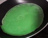 Foto langkah ke 4 dari resep Dadar Gulung isi Unti Kelapa.