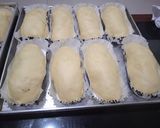 Foto langkah ke 7 dari resep Roti isi pisang coklat lembut.