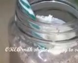A picture of step 7 of Oreo milkshake.