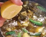 A picture of step 6 of Palak Aloo ki bhujiya.