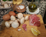 Foto del paso 1 de la receta: Revuelto de champiñones con jamón serrano