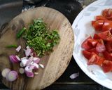 A picture of step 1 of Tom yum Shorba.