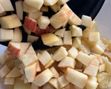 Foto del paso 10 de la receta: Ensalada alemana (kartoffelsalat) con salchichas de queso ahumadas (Bockwurst)