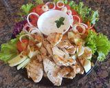 Foto del paso 5 de la receta: Pollo, ensalada colorida y aderezo yogurt