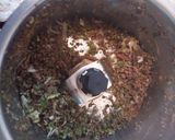 A picture of step 2 of BIRANJI RICE (exclusively made with onions).