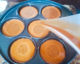 Foto langkah ke 7 dari resep Bolu Caramel Aka Sarang Semut Versi Mini.