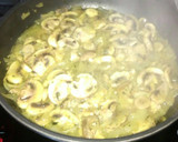 Foto del paso 2 de la receta: Medallones de merluza en salsa