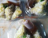 Foto langkah ke 5 dari resep Lupis saus gula merah.