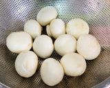 Hình bước làm 1 của món Nấm Mỡ Rim Me