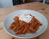 Foto del paso 2 de la receta: Casarecce con pesto rojo y queso cottage
