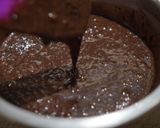 Foto langkah ke 3 dari resep Kue coklat rice cooker.