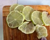 Une image de l'étape 7 de Gambas sauvages aux poivrons, oignon et citron.