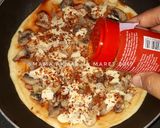 Foto langkah ke 8 dari resep Pizza Teflon Homemade.