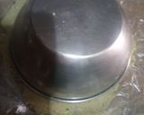 A picture of step 5 of Bajre ki aate ki masala daar roti.