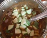 Foto del paso 2 de la receta: Bistec con calabacita sazonado con caldo de frijoles
