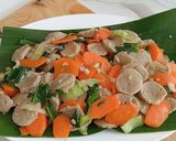 Foto langkah ke 5 dari resep 150. Oseng Pentol Sayuran.