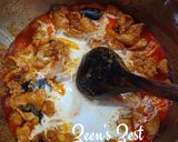 A picture of step 5 of Thai Red Curry Chicken.