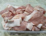 Foto langkah ke 1 dari resep Babi Kecap Enak (simpel banget buatnya).