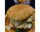 A picture of step 7 of Grilled Chicken Burger with Lettuce Sauce! 🍔.