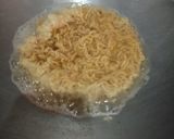 Foto langkah ke 4 dari resep Omelette mie.
