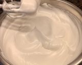 Foto del paso 4 de la receta: Bizcocho de nata muy esponjoso