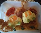 Foto langkah ke 12 dari resep Bento Kuning #harianaknasional2019 #isitempatbekalanak.