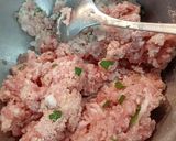 A picture of step 1 of Meatballs in Broth with Egg.