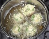 Foto del paso 4 de la receta: Buñuelos de lechuga