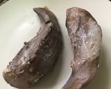 Foto del paso 2 de la receta: Lengua de cerdo con cebolla y rovellón (níscalos)