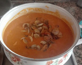 Foto del paso 3 de la receta: Medallones de merluza en salsa con marisco