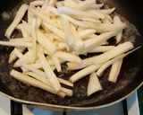 Foto del passaggio 8 della ricetta Risotto con crema di finocchi e noci