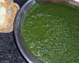A picture of step 1 of Daighi palak.