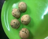 A picture of step 5 of Bread potato cheese balls.