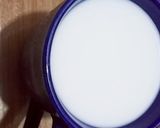 A picture of step 1 of Chicku and banana milkshake.