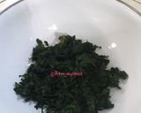 Foto langkah ke 2 dari resep Gulai daun chaya dengan taburan rebon goreng dan cabe rawit.