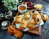 એગલેસ ચોકો નટી ક્રોસોં (Eggless Choco Nutty Croissant Recipe In Gujarati) રેસીપી સ્ટેપ10ફોટો