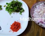 A picture of step 1 of Bottlegourd Lauki Dudhi Tadka with Nigella seeds kalonji.